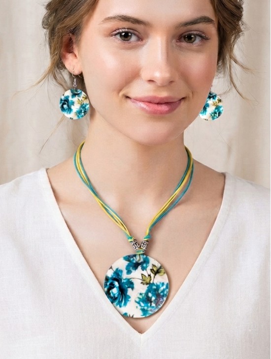 Fashion Flower Print Necklace and Earrings Set Fashion Flower Print Necklace and Earrings Set